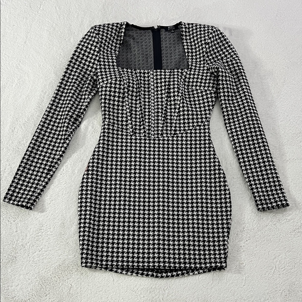 Privy Black and White Houndstooth Long Sleeve Dress